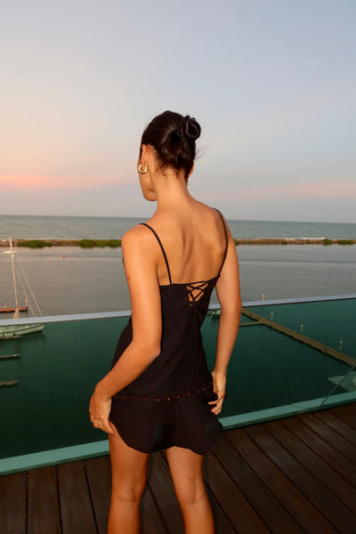 Vestido Bordado Preto
